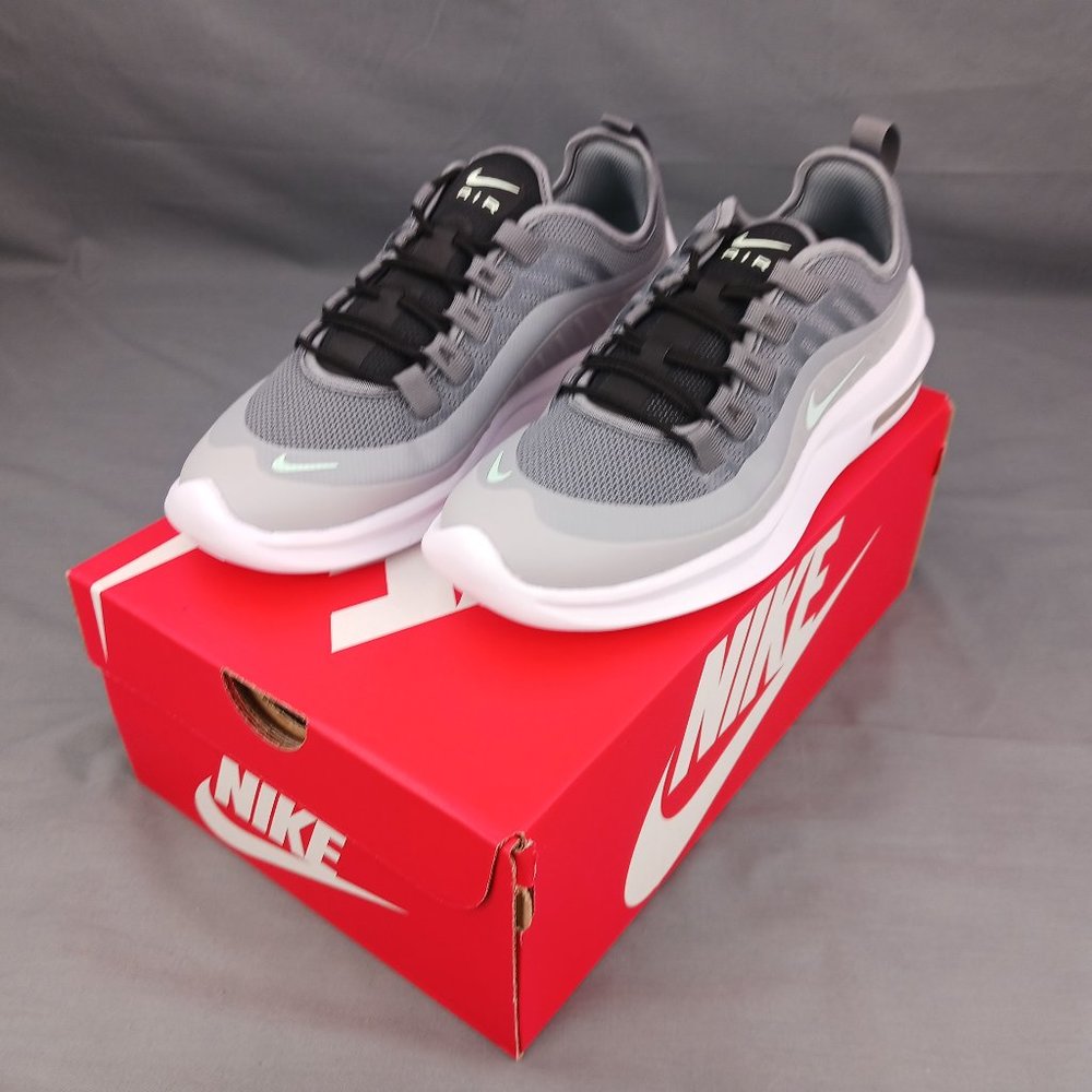Nike Air Max Axis Woman's Running Shoes AA2168 001 Gray Sizes 7.5-8.5 - Picture 9 of 9